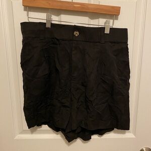 Torrid 10  Black 5 Inch Stretch Linen Blend High-Rise Short
